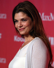 This is an image of Photograph & Poster of Laura San Giacomo 288205