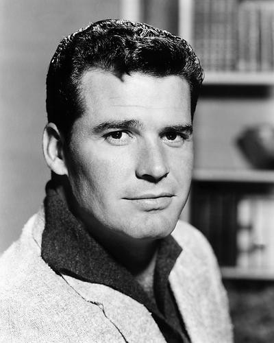 This is an image of Photograph & Poster of James Garner 197046