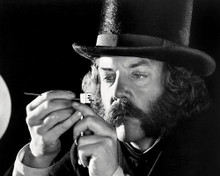 This is an image of Photograph & Poster of Donald Sutherland 197270