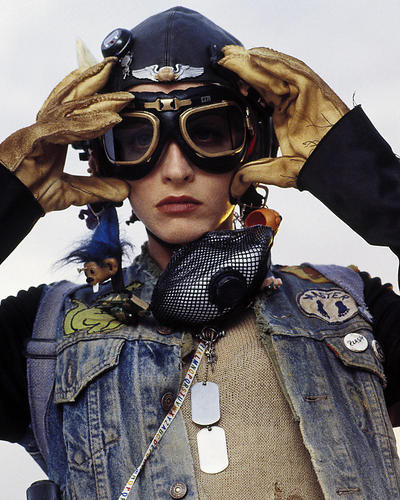 This is an image of Photograph & Poster of Lori Petty 288771