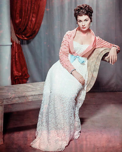 This is an image of Photograph & Poster of Jean Simmons 288984