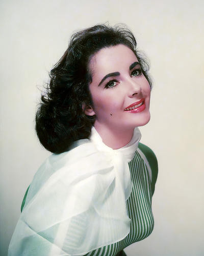 This is an image of Photograph & Poster of Elizabeth Taylor 288987