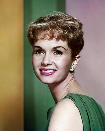 This is an image of Photograph & Poster of Debbie Reynolds 289006