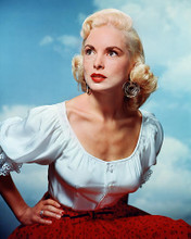 This is an image of Photograph & Poster of Janet Leigh 289128