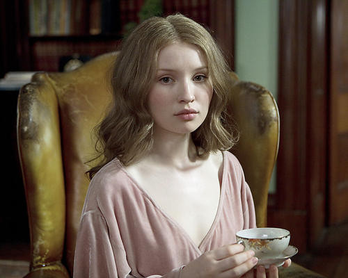 This is an image of Photograph & Poster of Emily Browning 289368