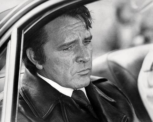 This is an image of Photograph & Poster of Richard Burton 197755