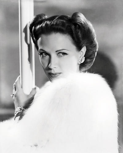 This is an image of Photograph & Poster of Eleanor Powell 198598