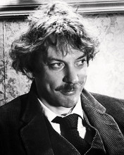 This is an image of Photograph & Poster of Donald Sutherland 198467