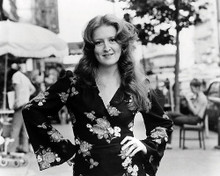 This is an image of Photograph & Poster of Bonnie Raitt 198668
