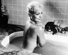This is an image of Photograph & Poster of Kim Novak 198392