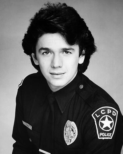This is an image of Photograph & Poster of Adrian Zmed 198404