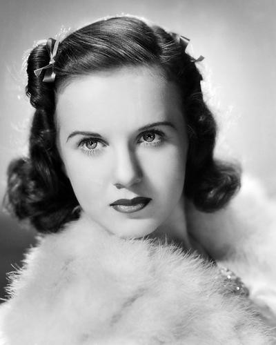 This is an image of Photograph & Poster of Deanna Durbin 198451