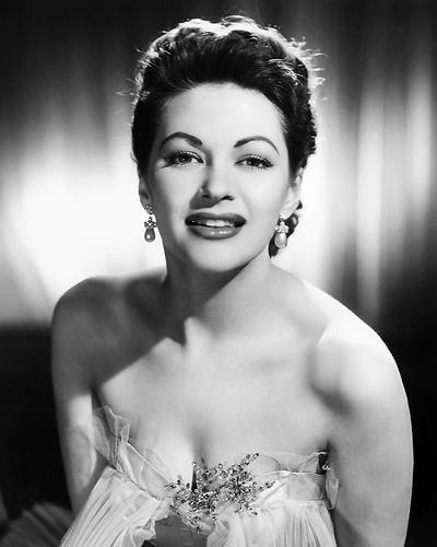 This is an image of Photograph & Poster of Yvonne De Carlo 198524