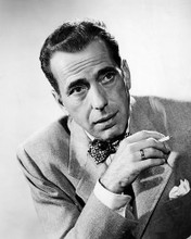 This is an image of Photograph & Poster of Humphrey Bogart 198800