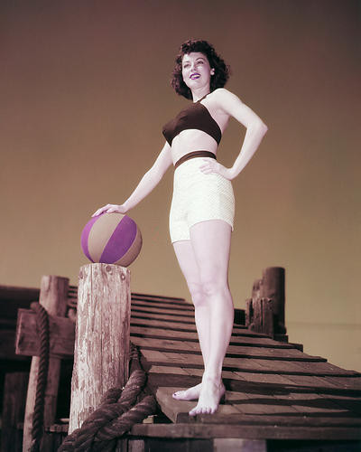 This is an image of Photograph & Poster of Ava Gardner 290093