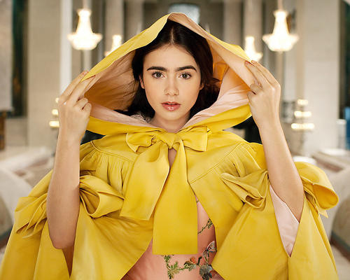 This is an image of Photograph & Poster of Lily Collins 290173