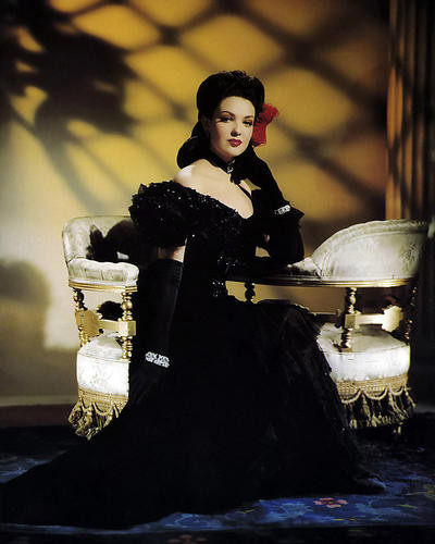 This is an image of Photograph & Poster of Gene Tierney 291235