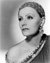 This is an image of Photograph & Poster of Greta Garbo 199290
