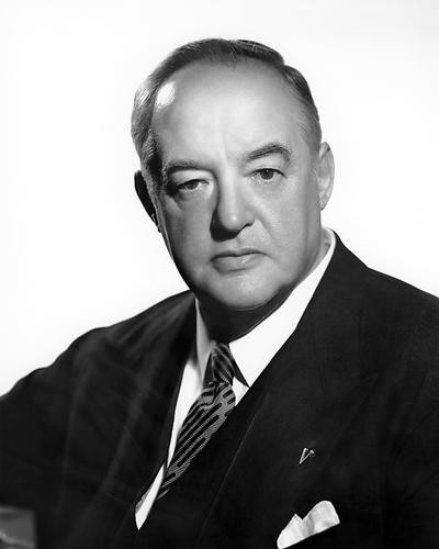 This is an image of Photograph & Poster of Sidney Greenstreet 199302