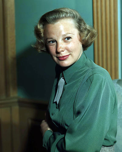 This is an image of Photograph & Poster of June Allyson 290474