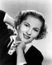 This is an image of Photograph & Poster of Joan Fontaine 199114