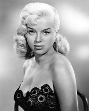 This is an image of Photograph & Poster of Diana Dors 199143