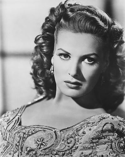 This is an image of 174914 Maureen O'Hara Photograph & Poster