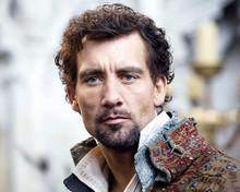 This is an image of 276654 Clive Owen Photograph & Poster
