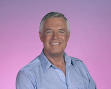 This is an image of 281182 George Peppard Photograph & Poster