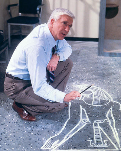 This is an image of 281206 Leslie Nielsen Photograph & Poster