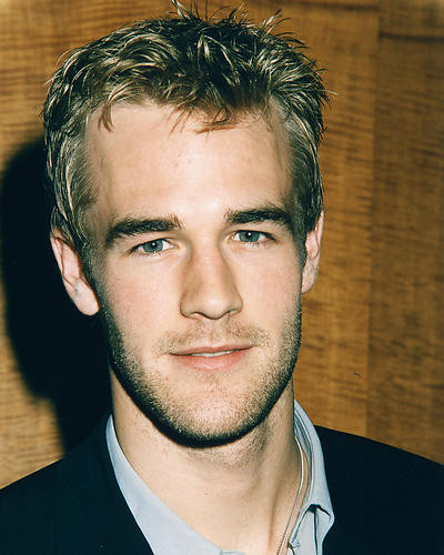 This is an image of 248358 James Van Der Beek Photograph & Poster