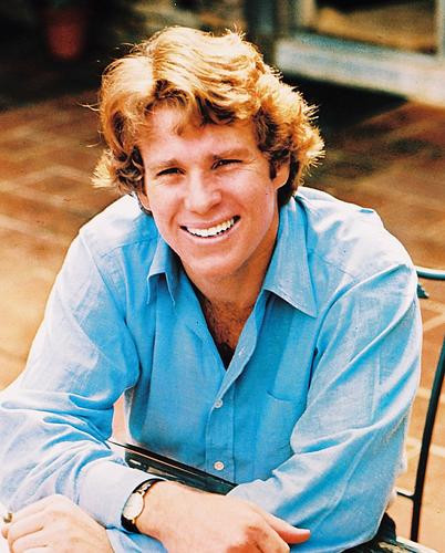 This is an image of 229136 Ryan O'neal Photograph & Poster