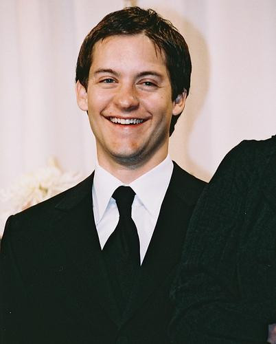 This is an image of 241621 Tobey Maguire Photograph & Poster