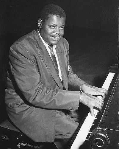This is an image of 179000 Oscar Peterson Photograph & Poster
