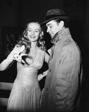 This is an image of 178637 Alan Ladd & Veronica Lake Photograph & Poster