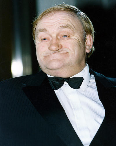 This is an image of 265491 Les Dawson Photograph & Poster