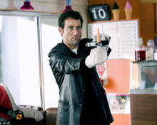 This is an image of 276342 Clive Owen Photograph & Poster