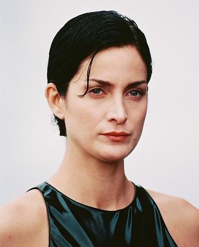 Movie Market - Photograph & Poster of Carrie-Anne Moss 241367