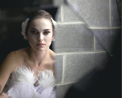 This is an image of 282147 Natalie Portman Photograph & Poster