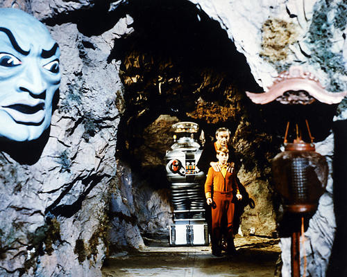 This is an image of 282304 Lost in Space Photograph & Poster