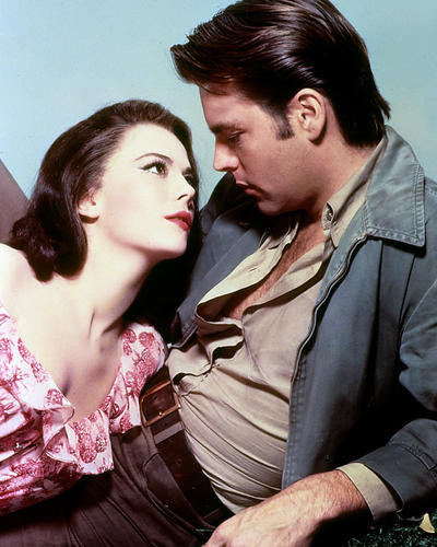 This is an image of 282659 Natalie Wood and Robert Wagner Photograph & Poster