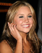 This is an image of 270197 Amanda Bynes Photograph & Poster