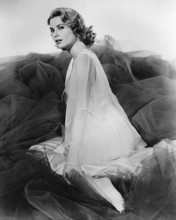This is an image of Prints & Posters of Grace Kelly 104926