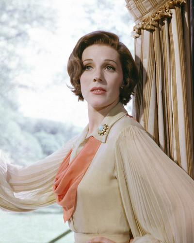 This is an image of Prints & Posters of Julie Andrews 202702