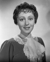 This is an image of Prints & Posters of Luise Rainer 105384