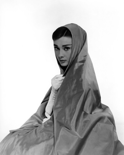 This is an image of Prints & Posters of Audrey Hepburn 105276