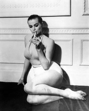 This is an image of Prints & Posters of Anita Ekberg 105444