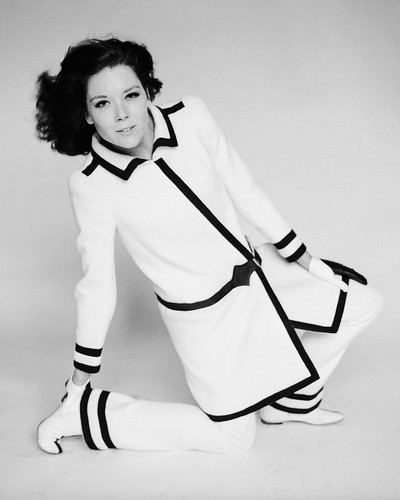 This is an image of Prints & Posters of Diana Rigg 105756