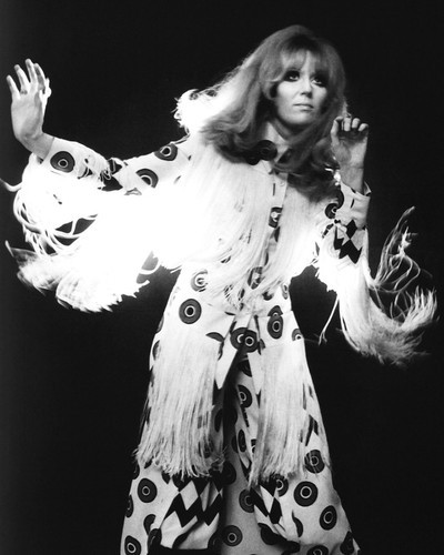 This is an image of Prints & Posters of Dusty Springfield 105848