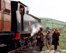 This is an image of Prints & Posters of The Railway Children 203156